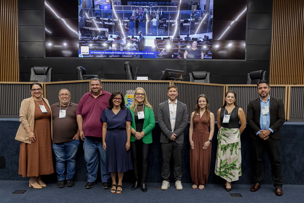 Escola Legislativa Porto-Felicense participa do 17º Encontro da APEL e tem Coordenadora nomeada Diretora Regional